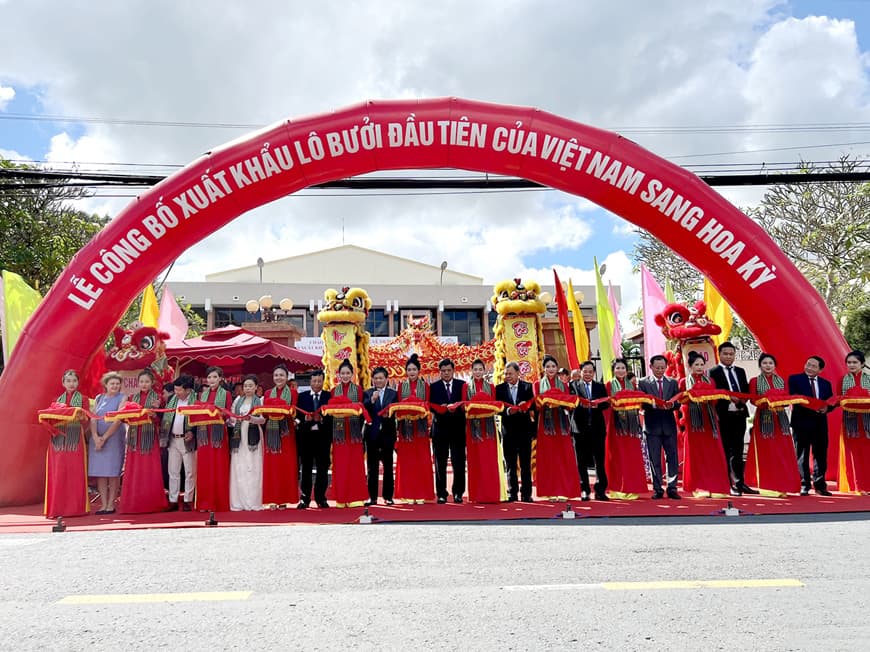 lo-buoi-dau-tien-xuat-khau-sang-my